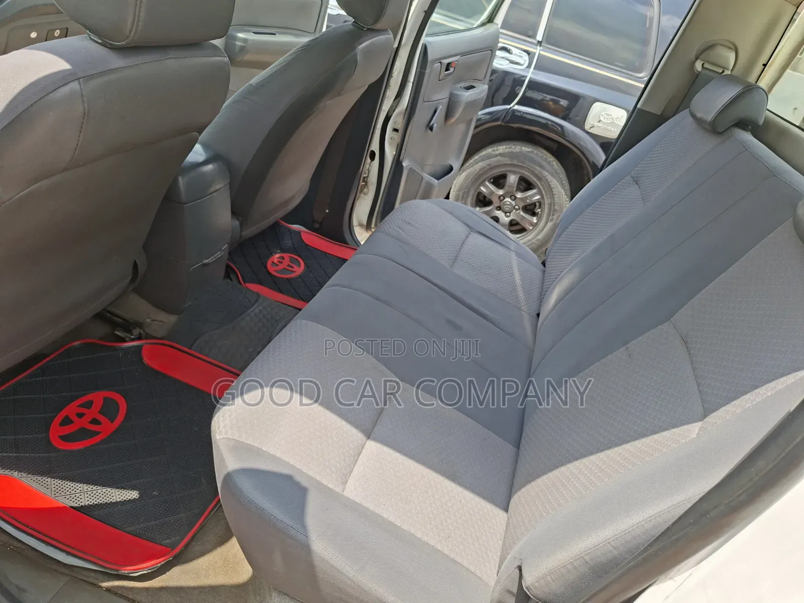 Toyota Hilux 2006 White