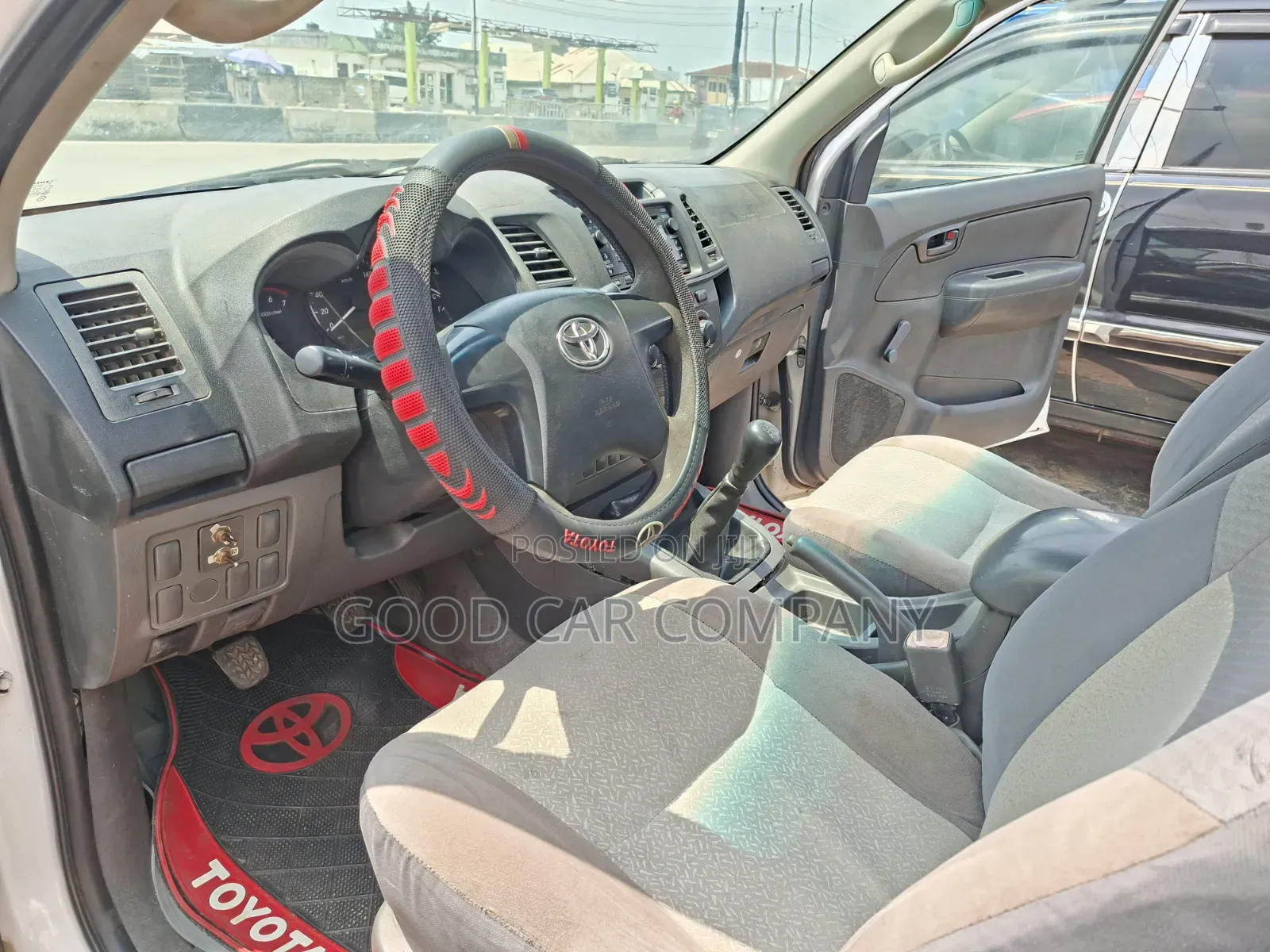 Toyota Hilux 2006 White