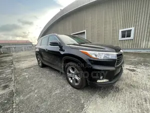 Toyota Highlander 2015 Black