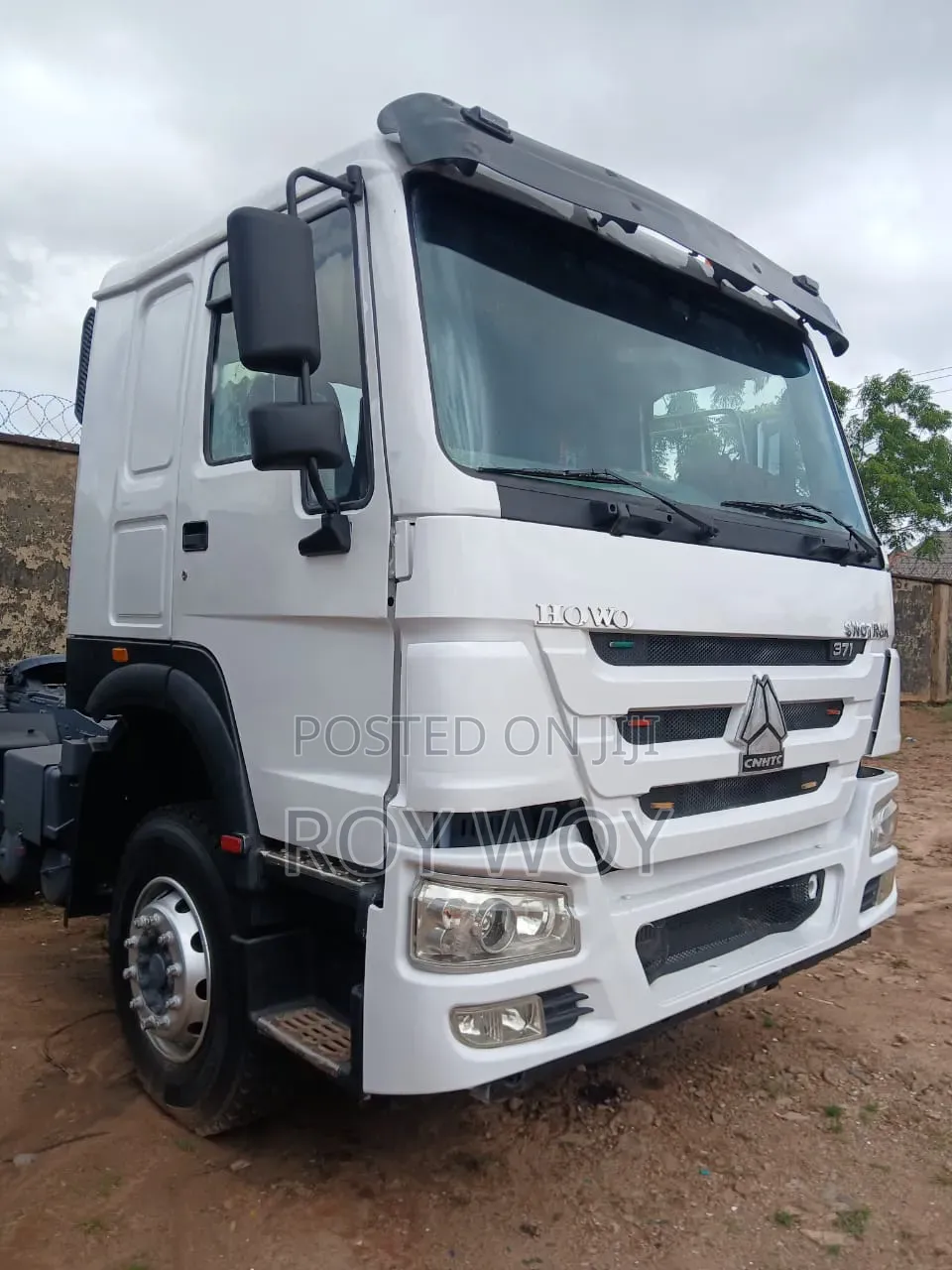 Sharp Howo Trailer Head With 10tyres