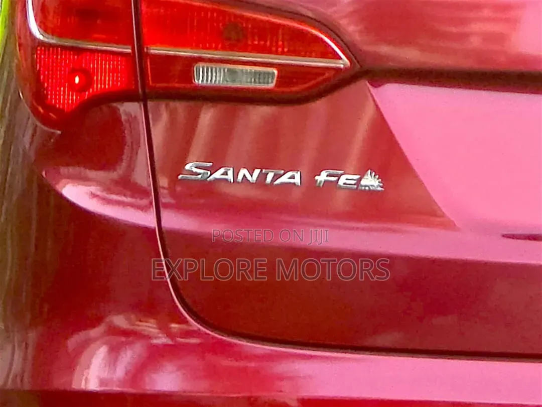 Hyundai Santa Fe 2014 Red