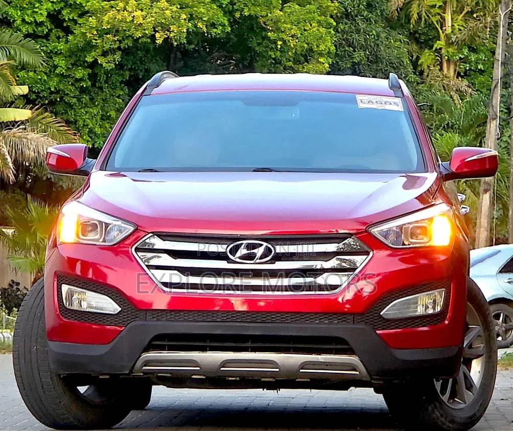 Hyundai Santa Fe 2014 Red