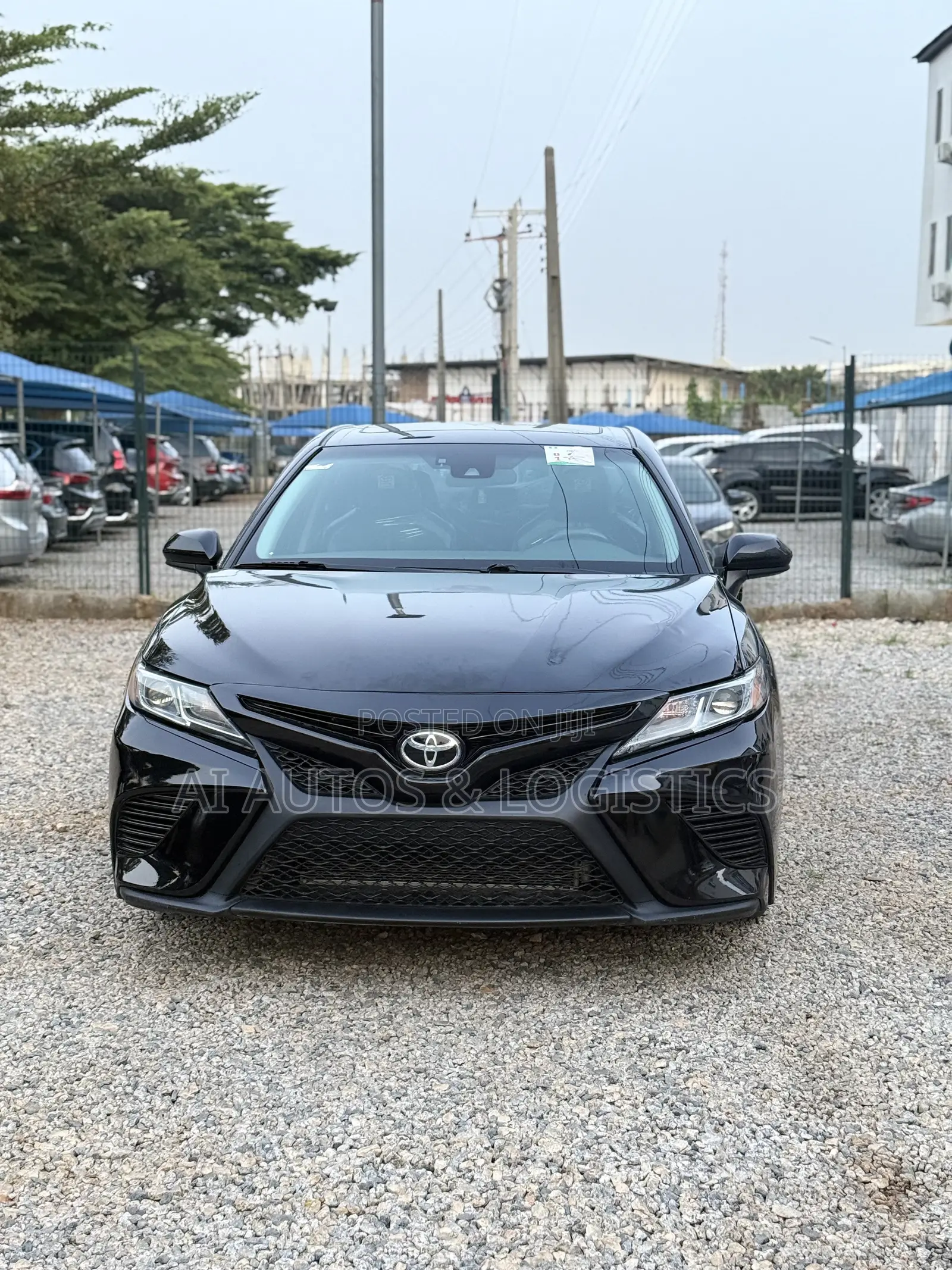 Toyota Camry SE FWD 2020 Black