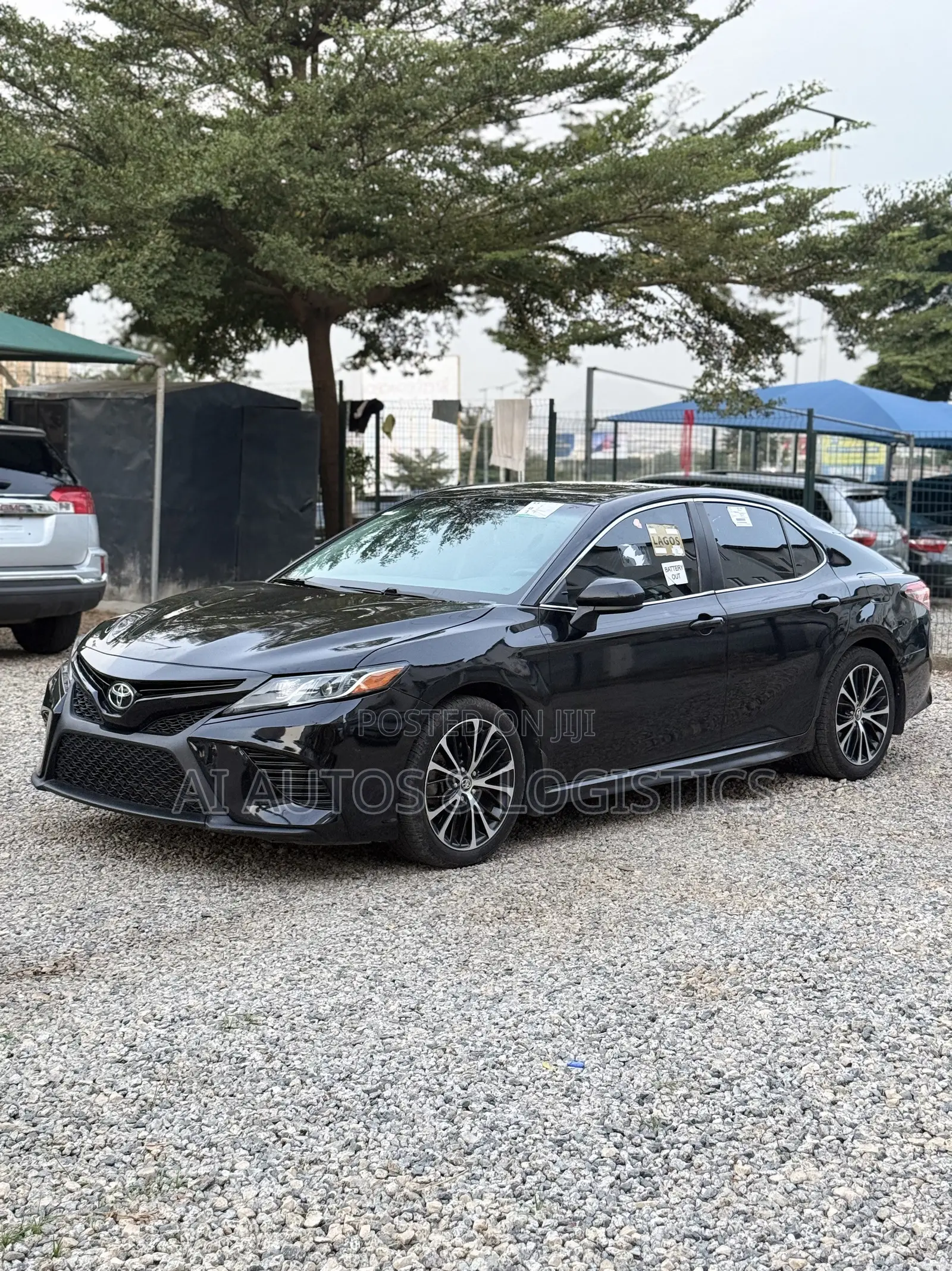 Toyota Camry SE FWD 2020 Black