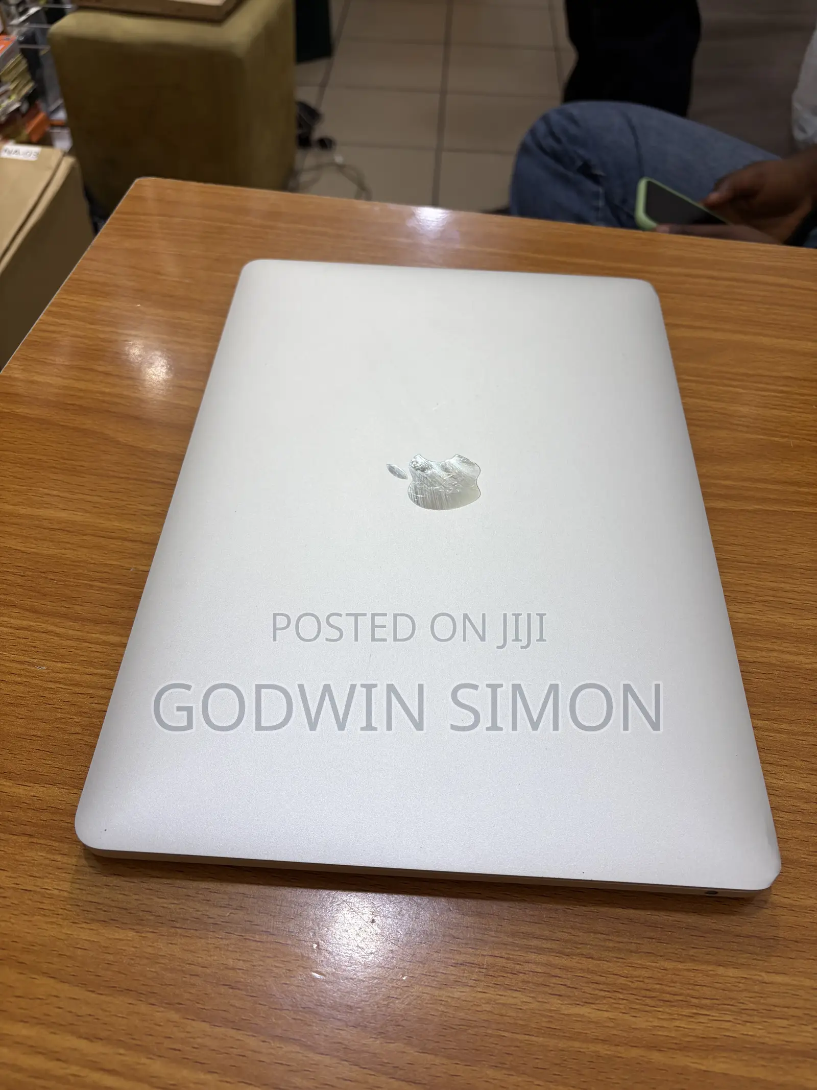 Laptop Apple MacBook Pro 2020 8GB Intel Core i5 SSD 256GB