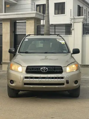 Toyota RAV4 2.4 2008 Gold
