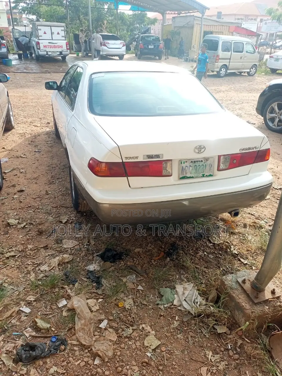 Toyota Camry LE 4dr Sedan (2.4L 4cyl 5M) 2002 White