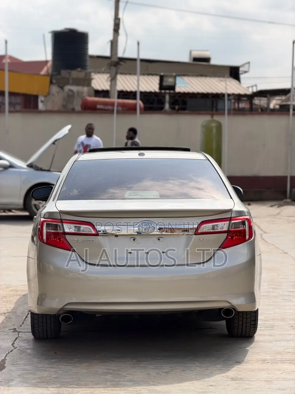 Toyota Camry 2014 Gold