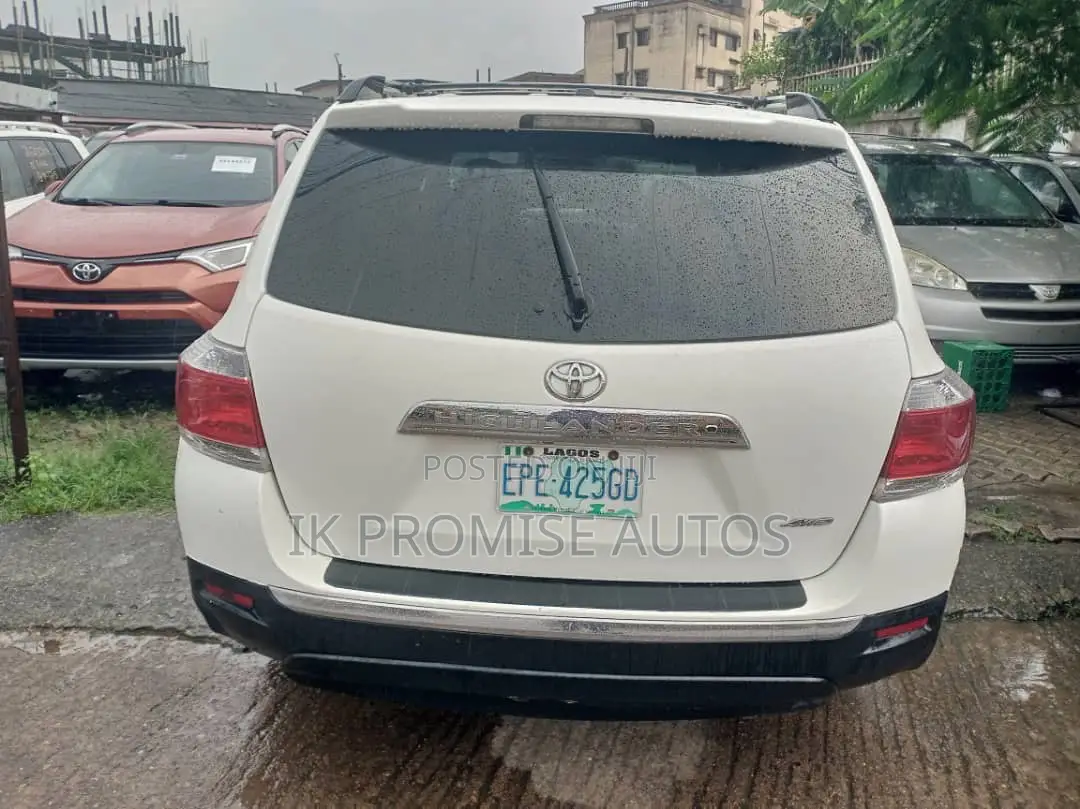 Toyota Highlander 2013 White