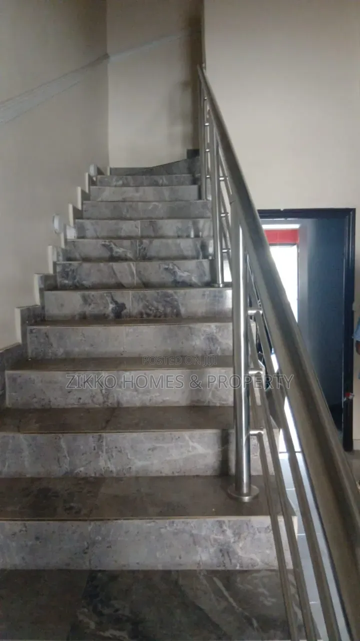 3bdrm Townhouse/Terrace in Lekki Gardans, Abraham Adesanya Estate