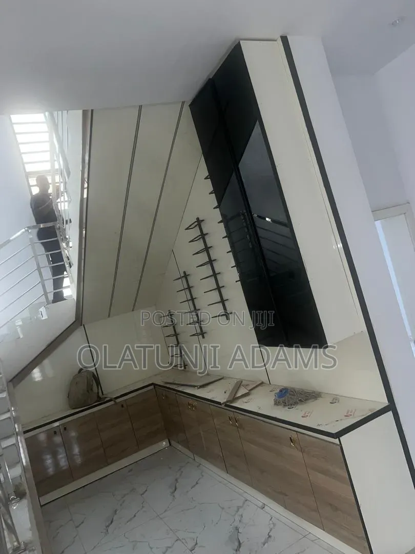 4bdrm Duplex in Elizabeth Royal, Osogbo for sale