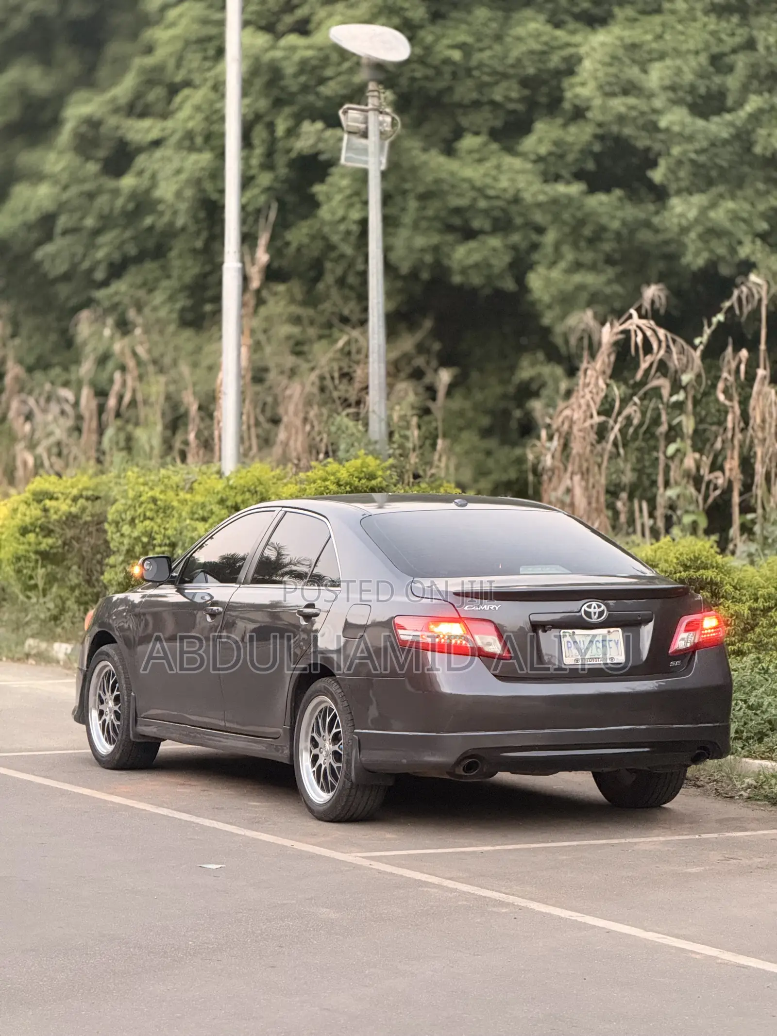 Toyota Camry SE V6 4dr Sedan (3.5L 6cyl 6AM) 2010 Gray