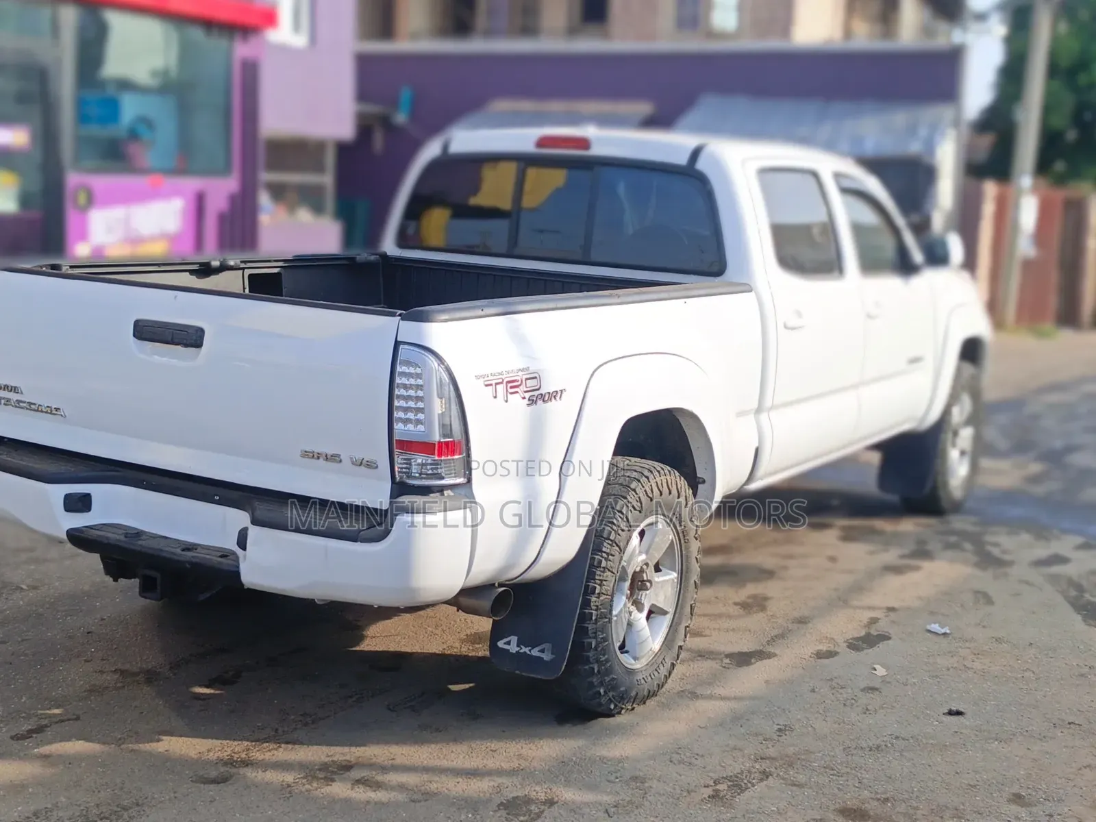 Toyota Tacoma Access Cab V6 2010 White