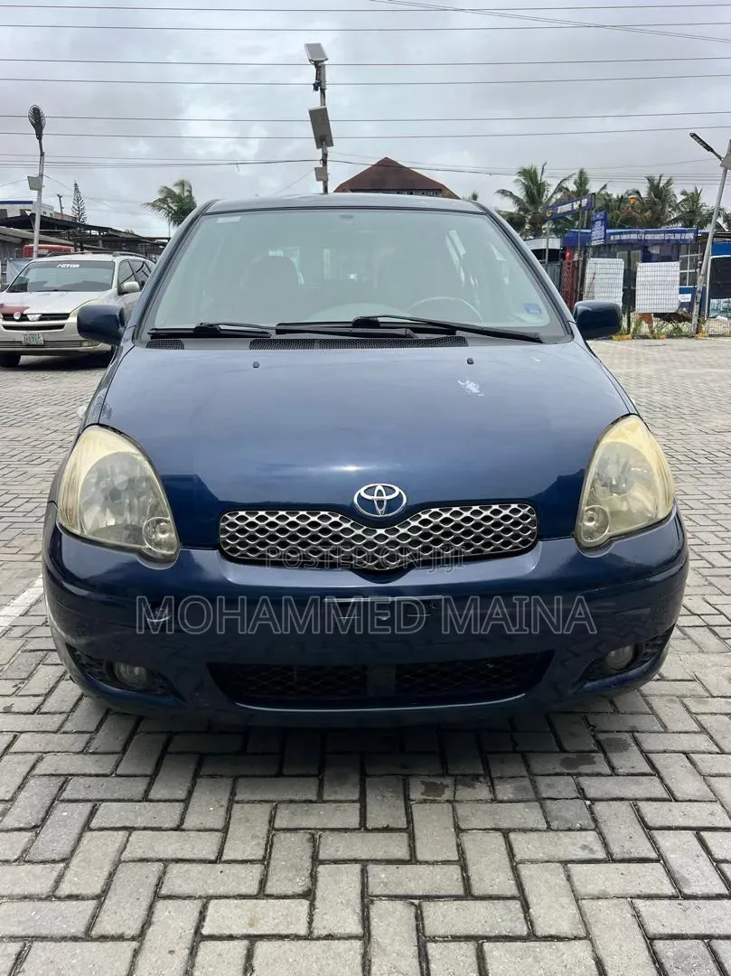 Toyota Yaris 2004 Blue