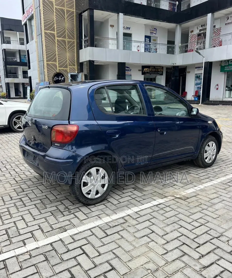 Toyota Yaris 2004 Blue