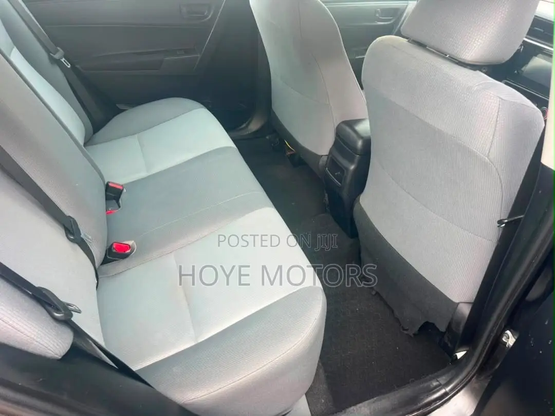 Toyota Corolla LE (1.8L 4cyl 2A) 2019 Black