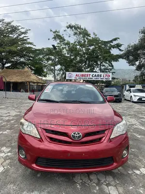Toyota Corolla 2013 Red