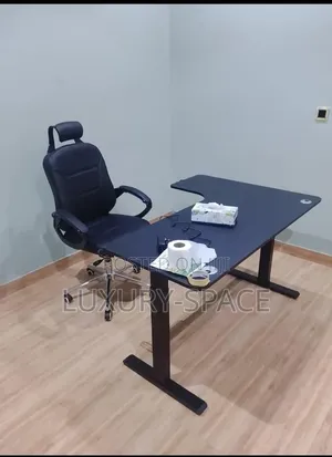Electric Adjustable L Shaped 1.4metrs Table