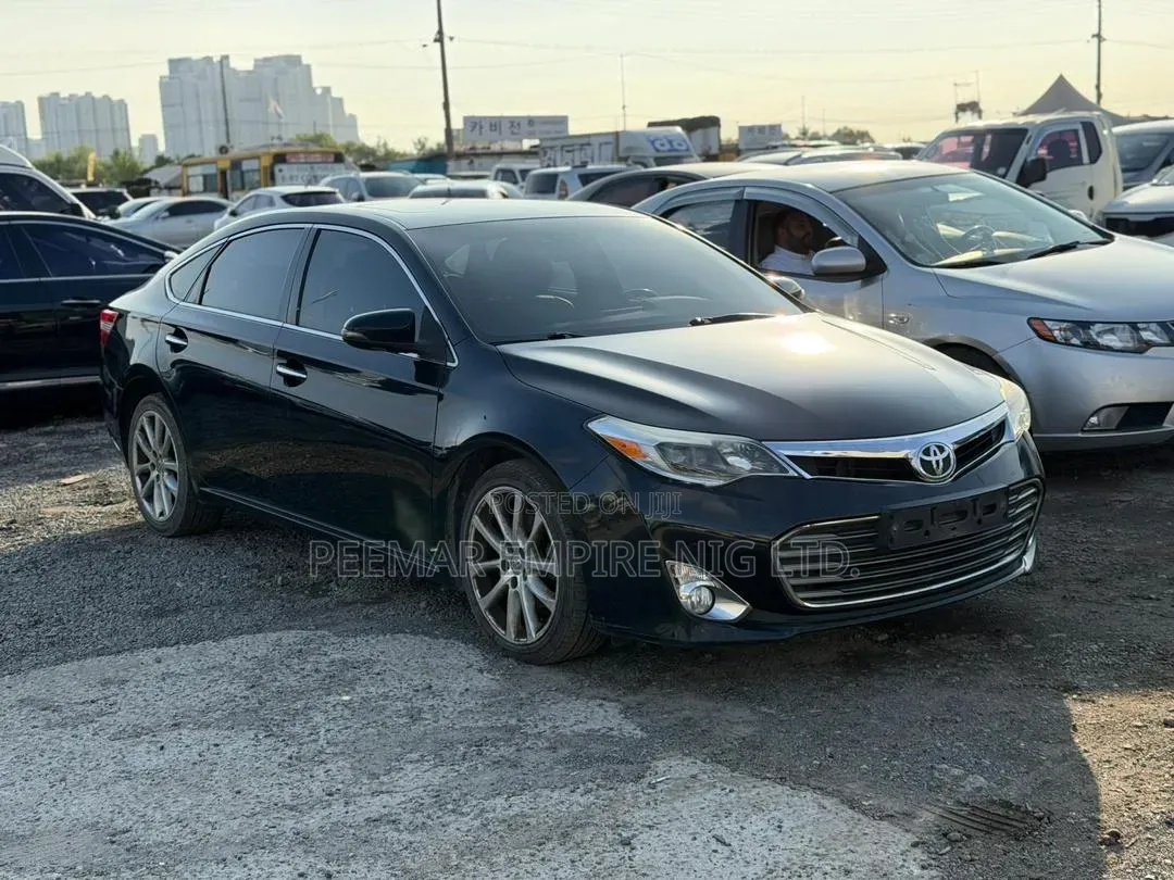 Toyota Avalon 2014 Black