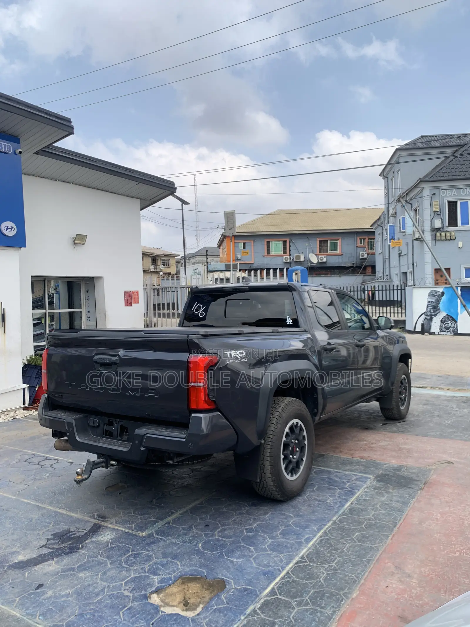 Toyota Tacoma 2024 Black
