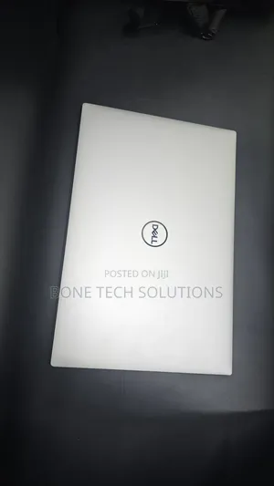 Laptop Dell XPS 15 9520 4GB Intel Core i9 SSD 1T
