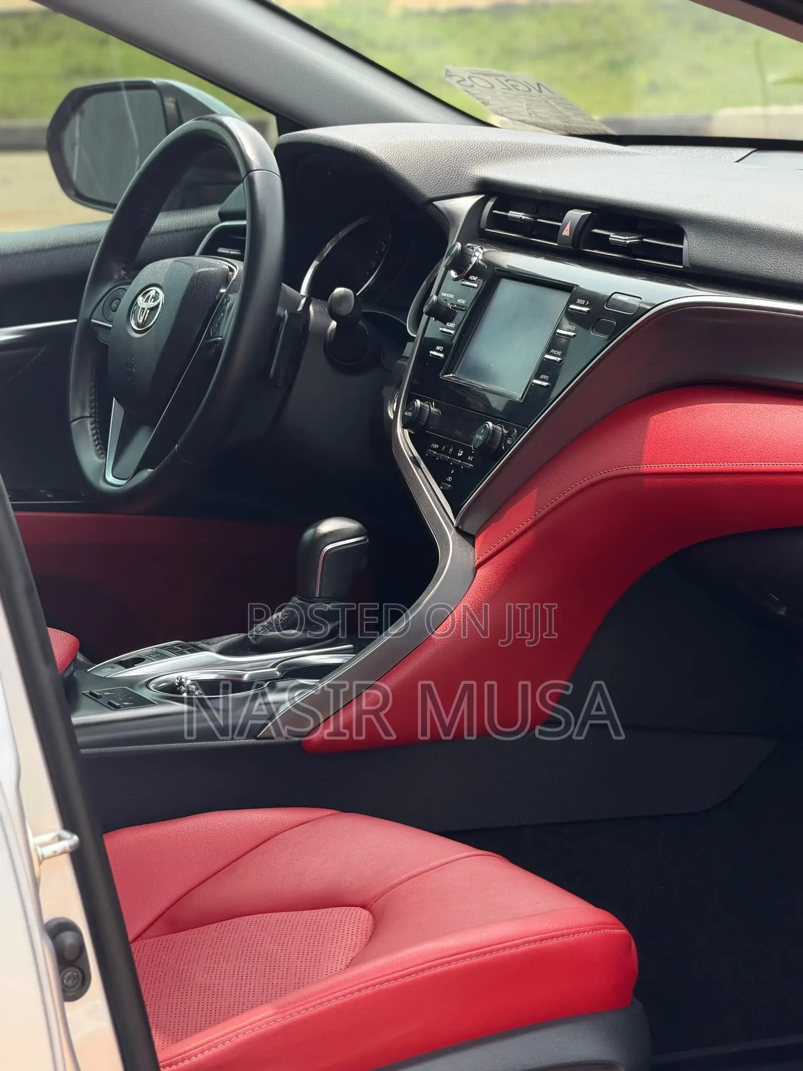 Toyota Camry XSE FWD (2.5L 4cyl 8AM) 2018 Silver