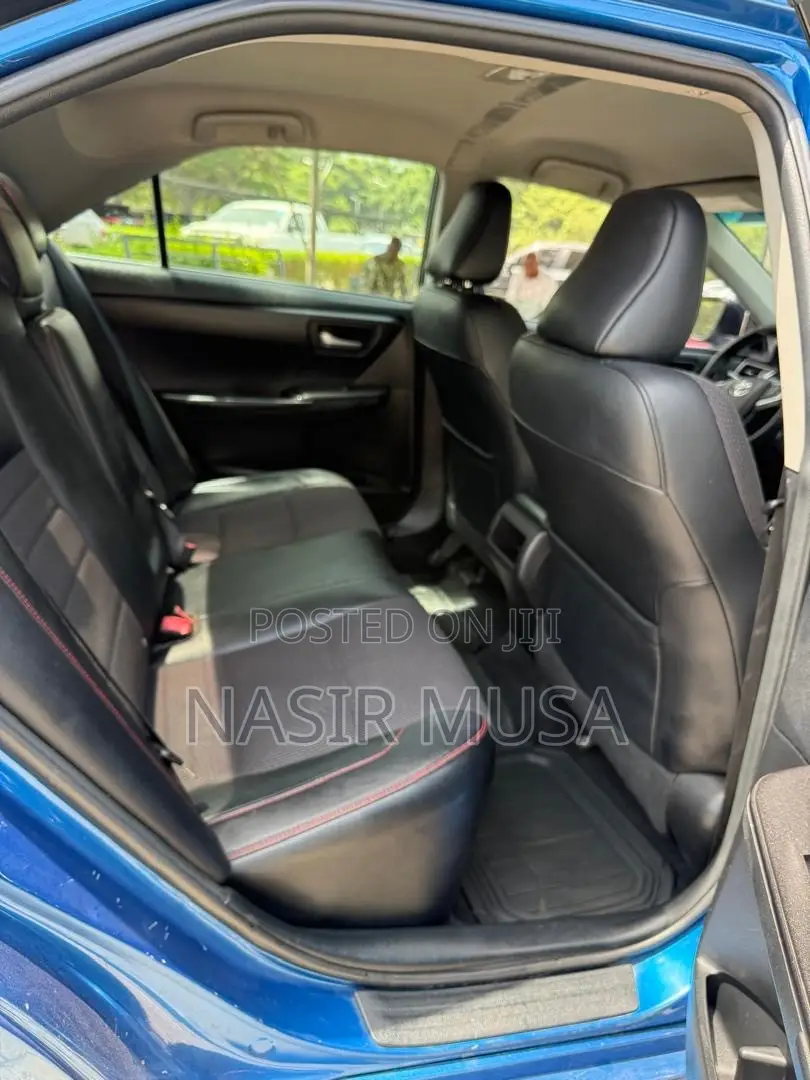 Toyota Camry 2016 Blue