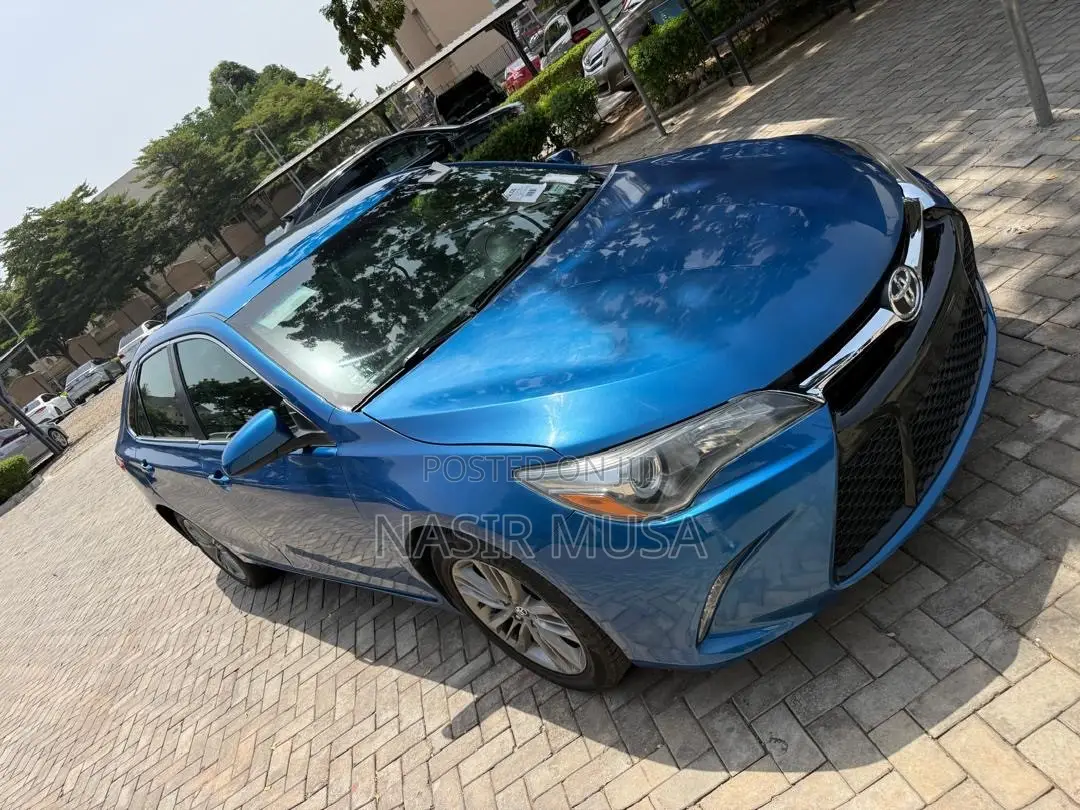 Toyota Camry 2016 Blue