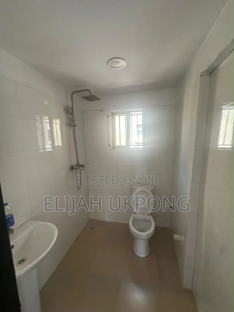 Mini Flat in Central Victoria, Sanusi Fafunwa for rent