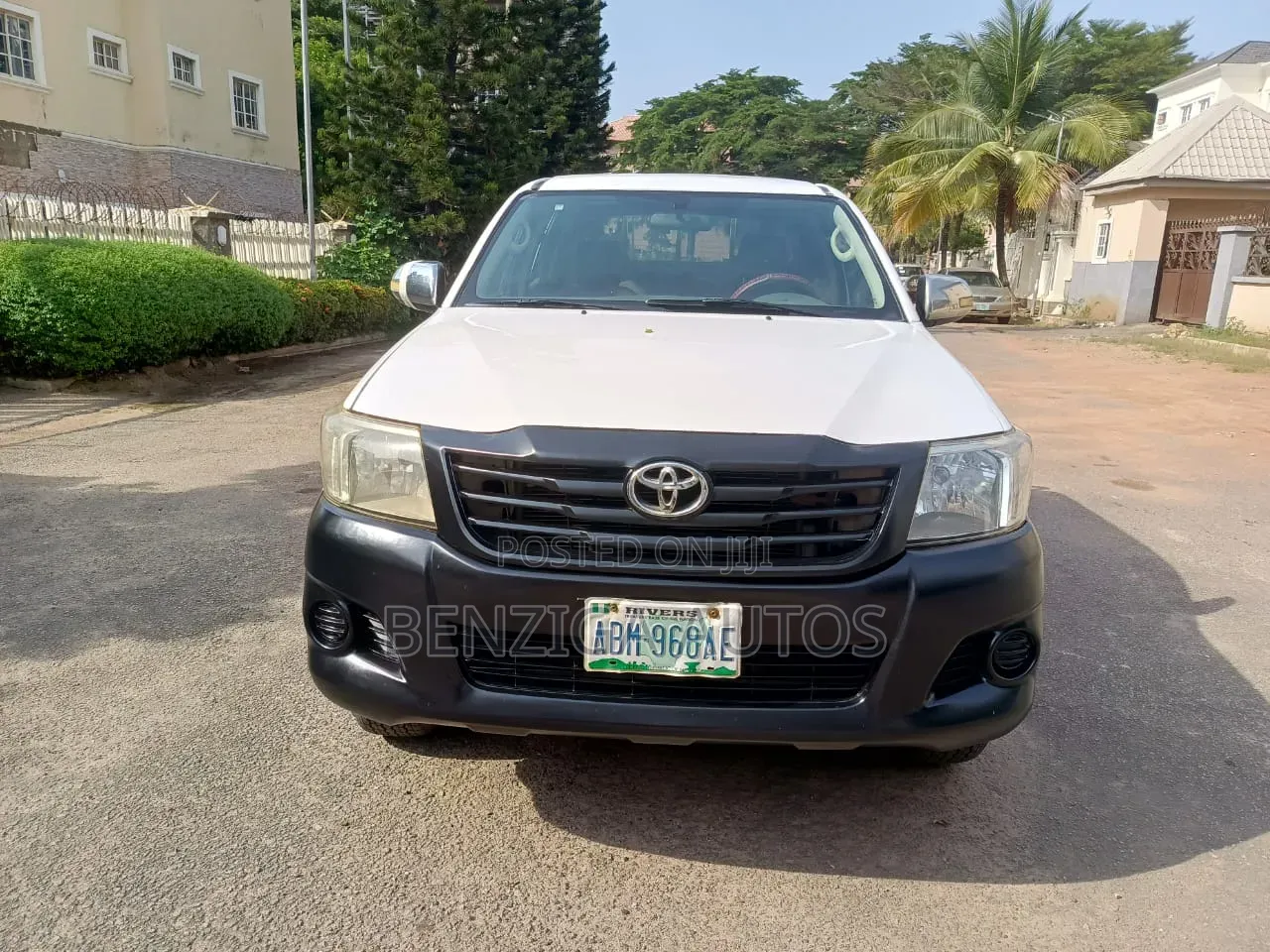 Toyota Hilux 2014 White