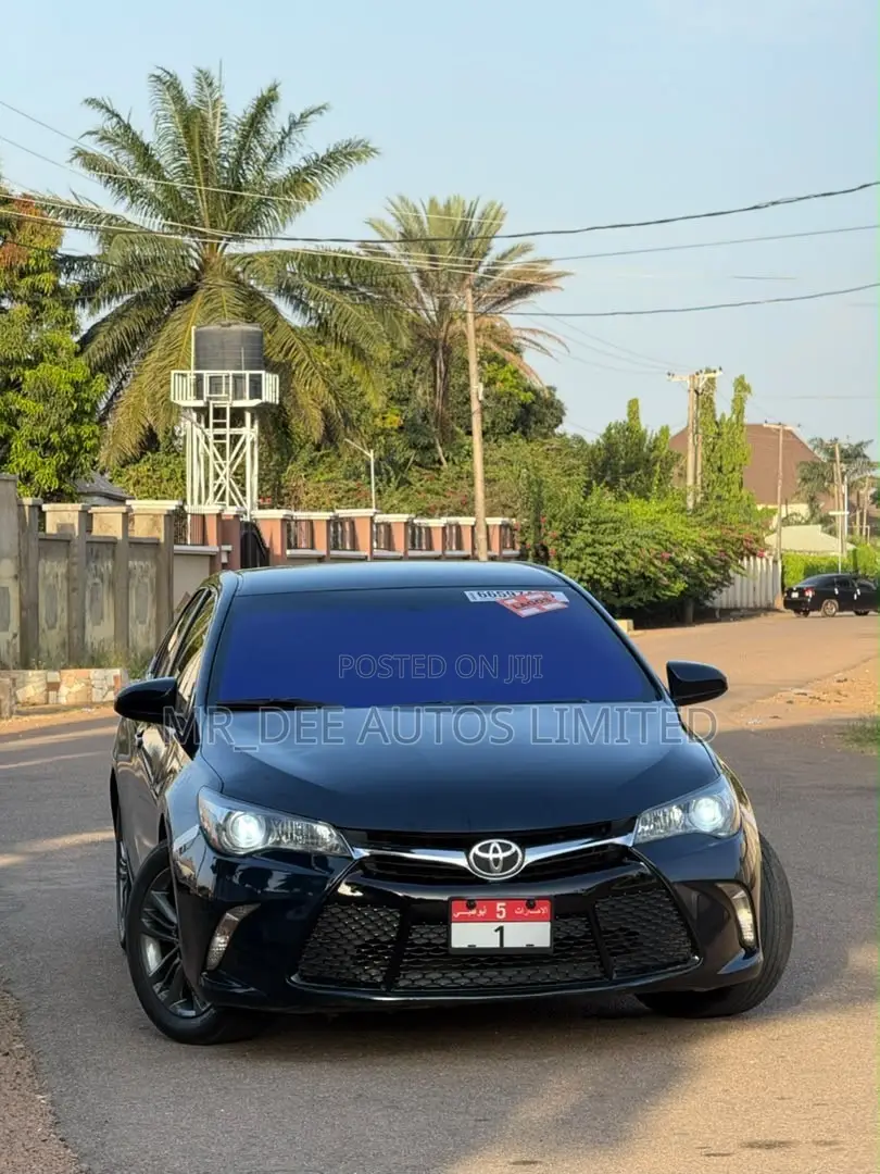 Toyota Camry 2016 Black