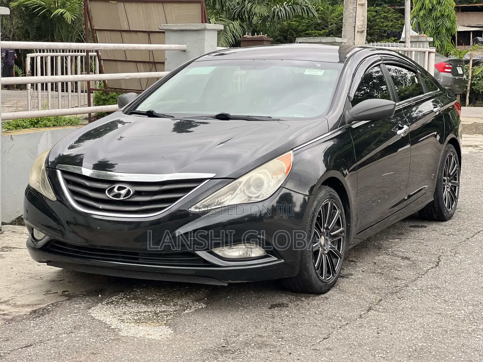 Hyundai Sonata SE 2.0T Sedan FWD (2.0L 4cyl 6A) 2012 Black