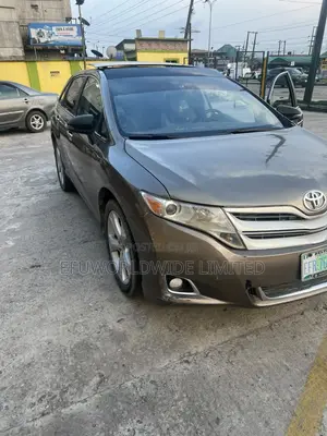 Toyota Venza V6 AWD 2011 Brown