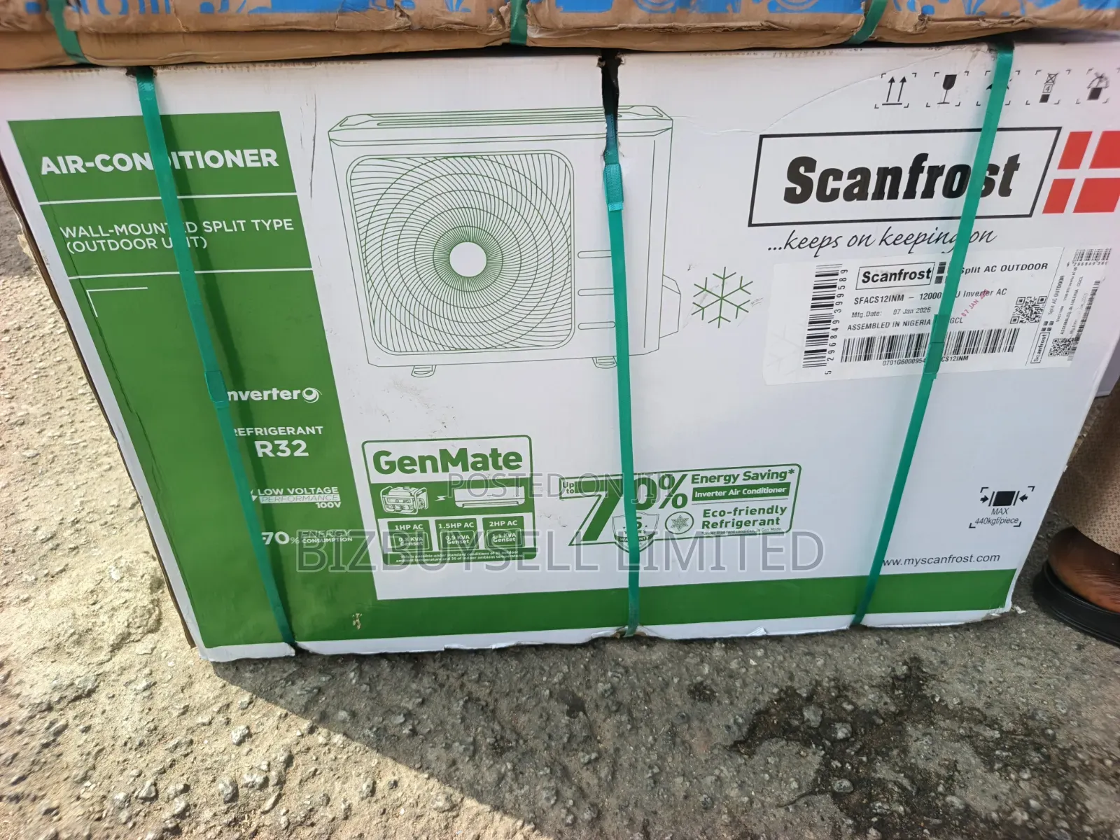 1.5Hp Scanfrost Genmate Inverter Air Conditioning With Accessories.