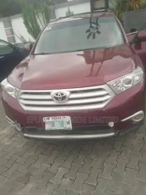 Toyota Highlander Limited 3.5l 4WD 2013 Red
