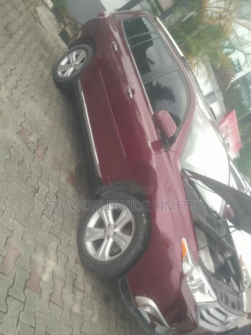 Toyota Highlander Limited 3.5l 4WD 2013 Red