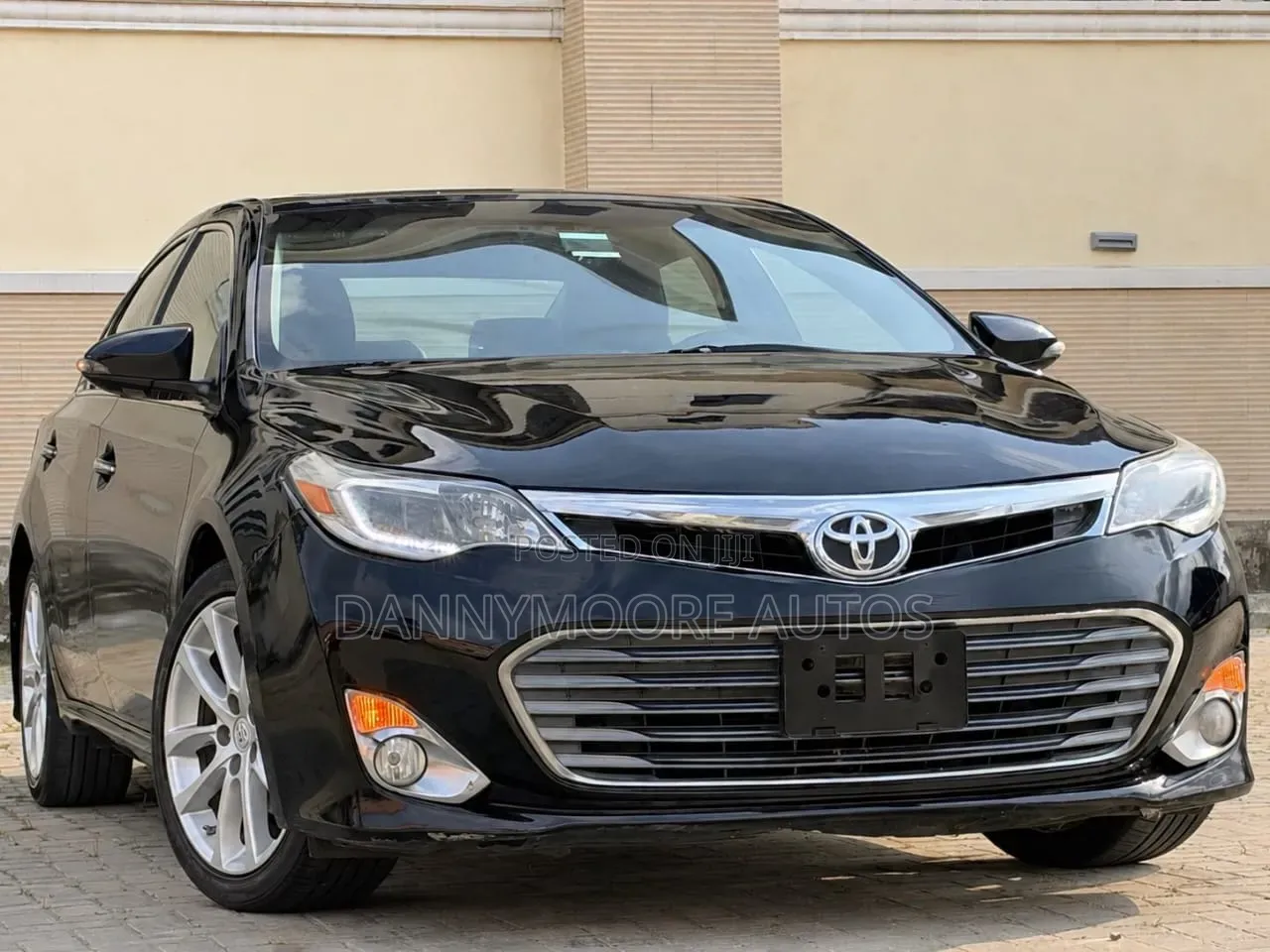 Toyota Avalon Limited 4dr Sedan (3.5L 6cyl 6A) 2015 Black