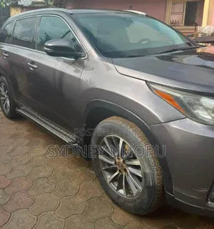 Toyota Highlander 2018