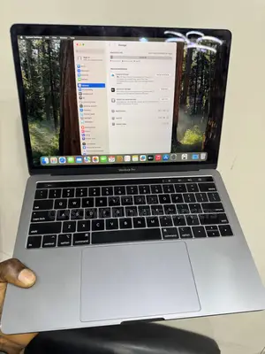 Laptop Apple MacBook Pro 2019 16GB Intel Core i5 SSD 512GB