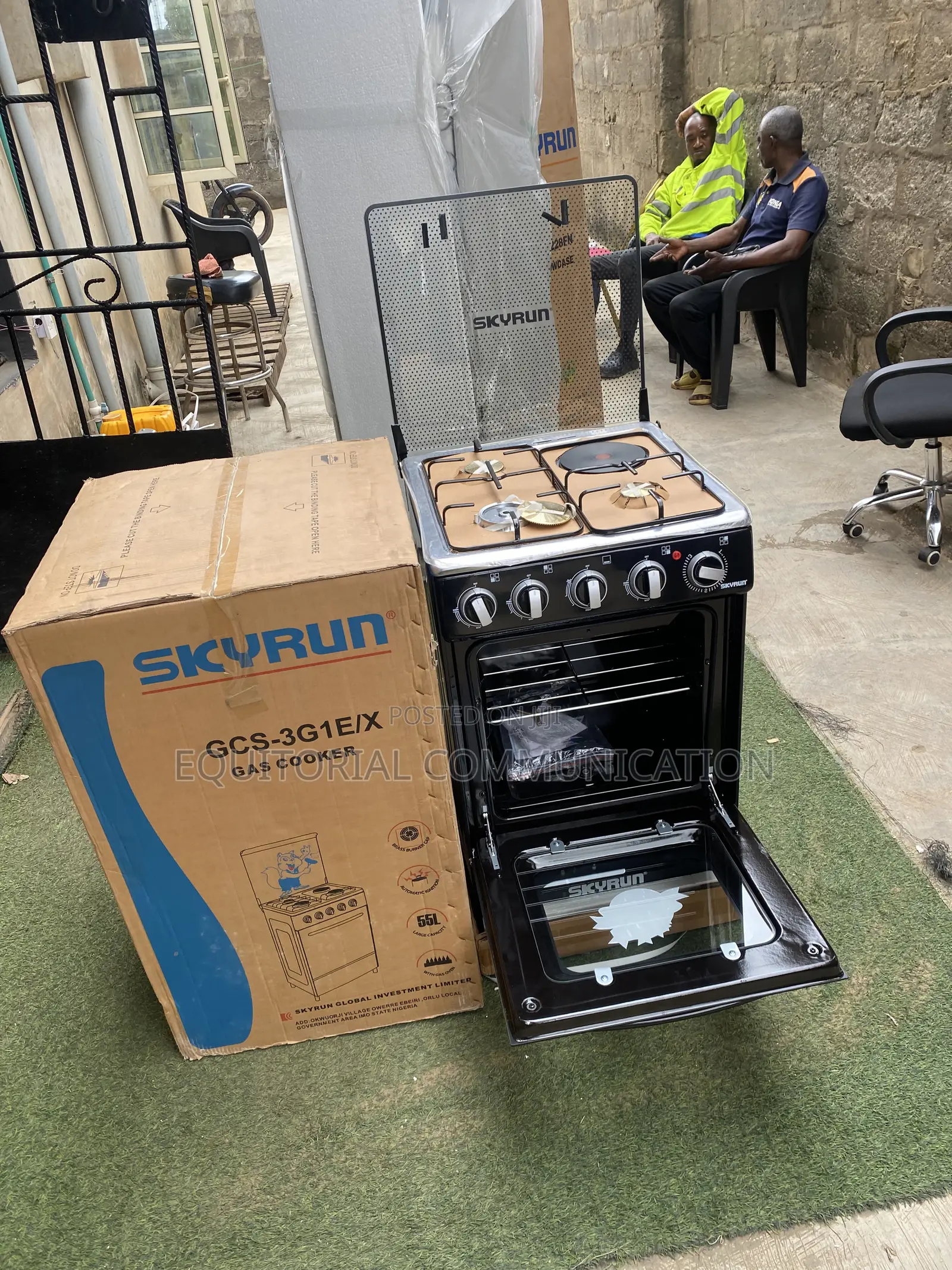 Skyrun GCS-3g1e/X Automatic 3 Gas + 1 Electric Burner Cooker With Oven