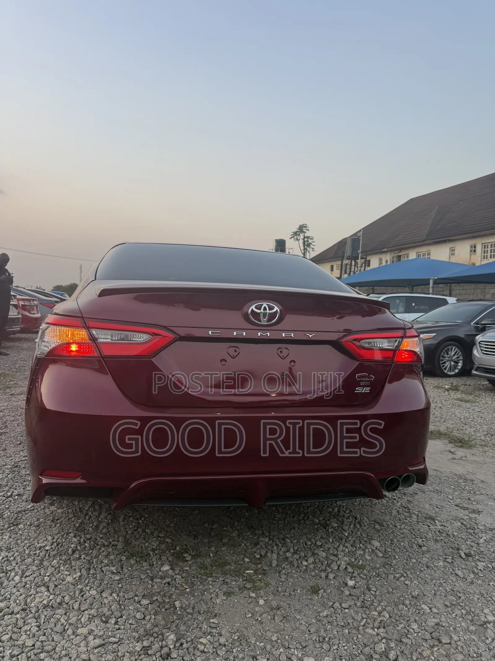 Toyota Camry SE FWD (2.5L 4cyl 8AM) 2018 Burgundy