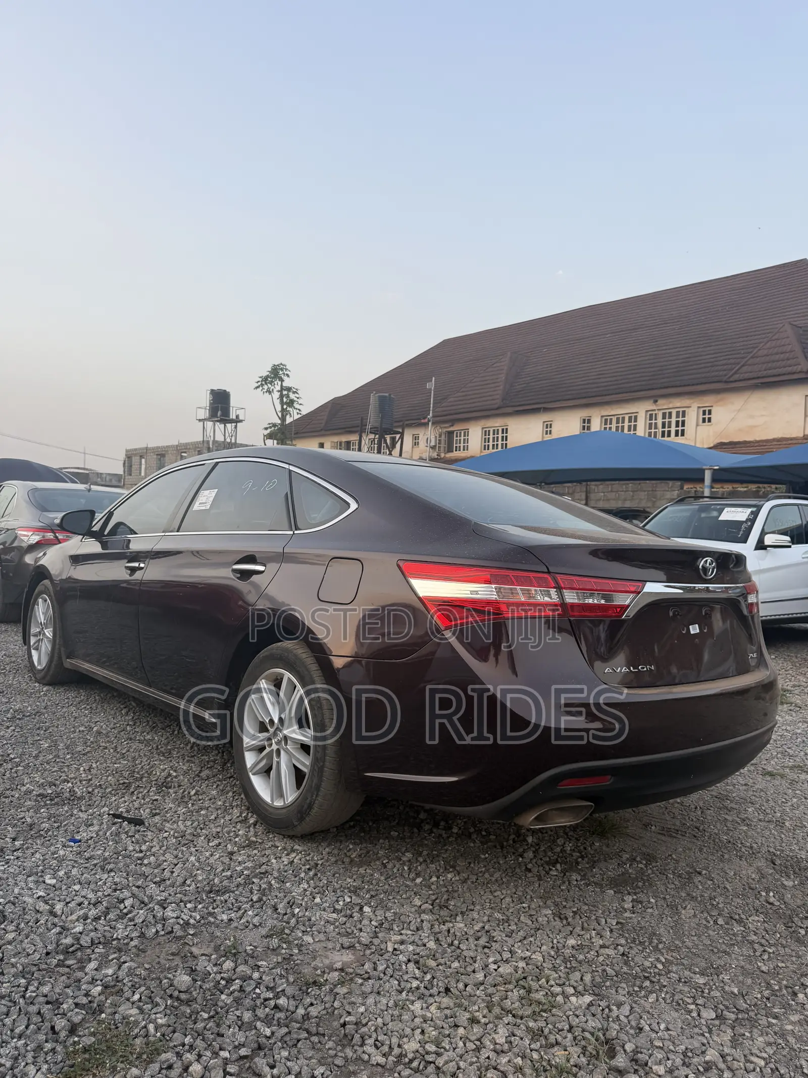 Toyota Avalon XLE 4dr Sedan (3.5L 6cyl 6A) 2015 Maroon