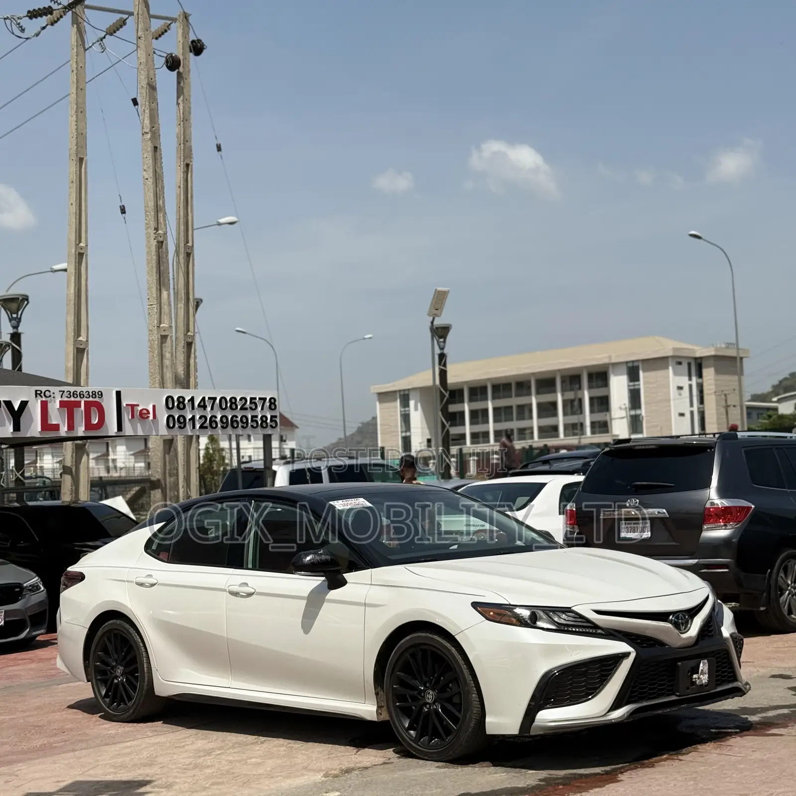 Toyota Camry XSE 2023 White