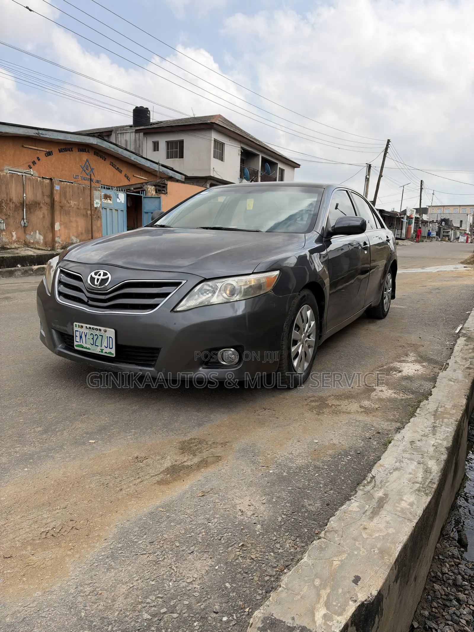 Toyota Camry LE 4dr Sedan (2.4L 4cyl 5A) 2009 Gray