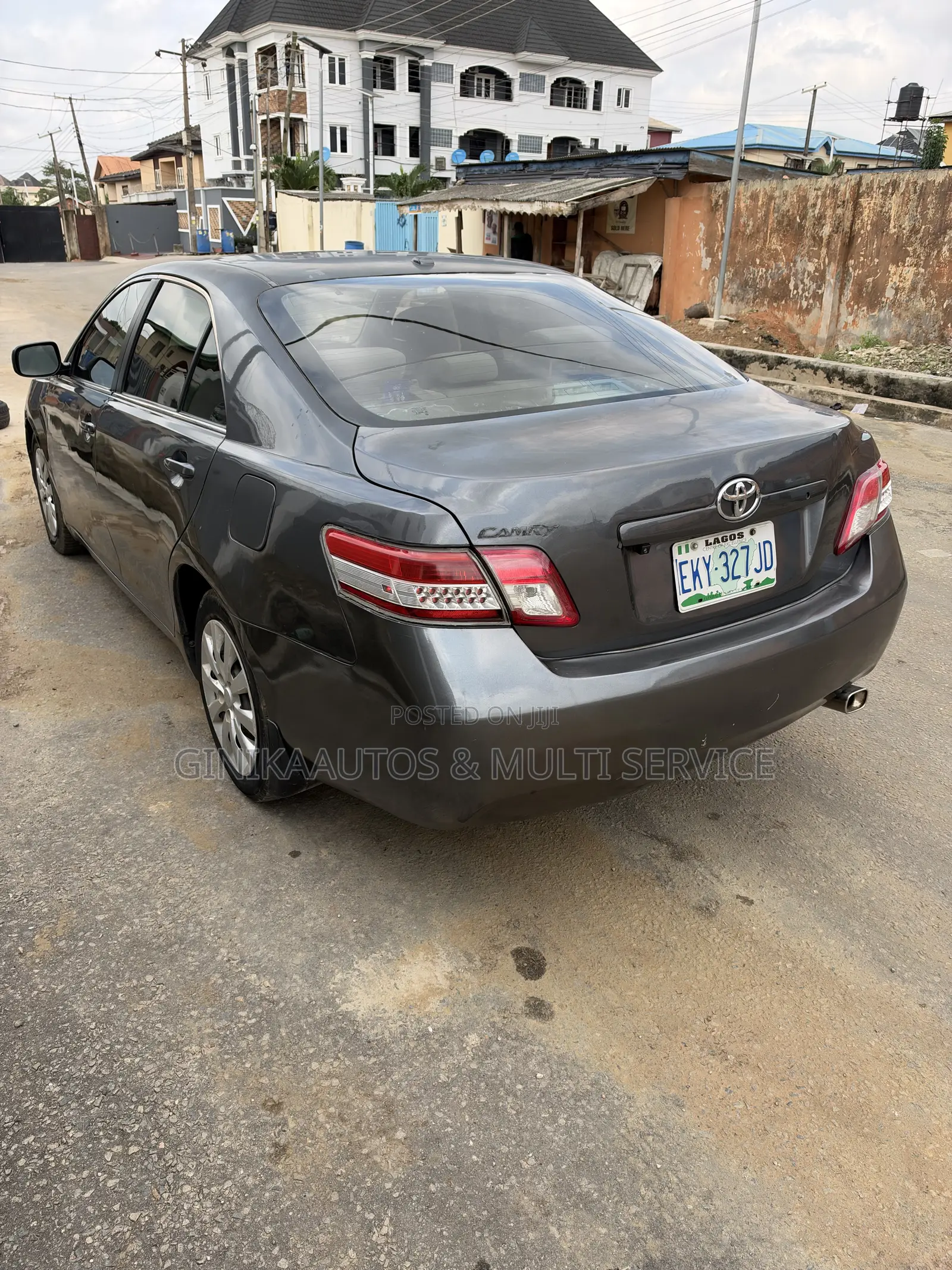 Toyota Camry LE 4dr Sedan (2.4L 4cyl 5A) 2009 Gray