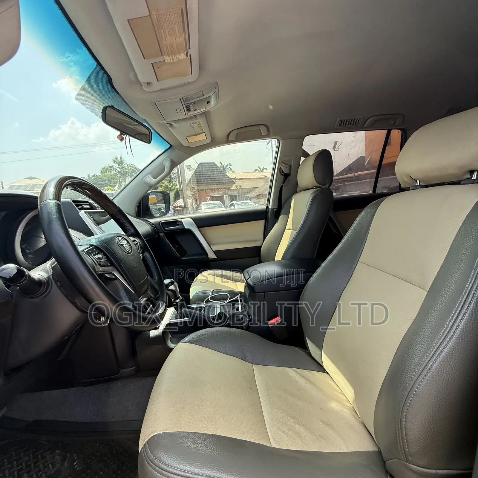 Toyota Land Cruiser Prado 2012 Black