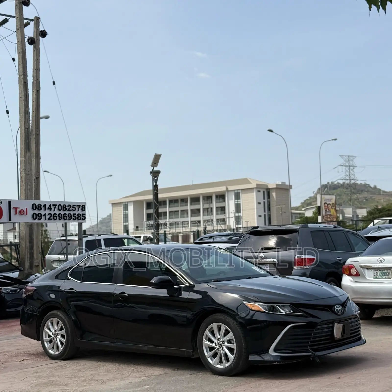 Toyota Camry LE 2021 Black