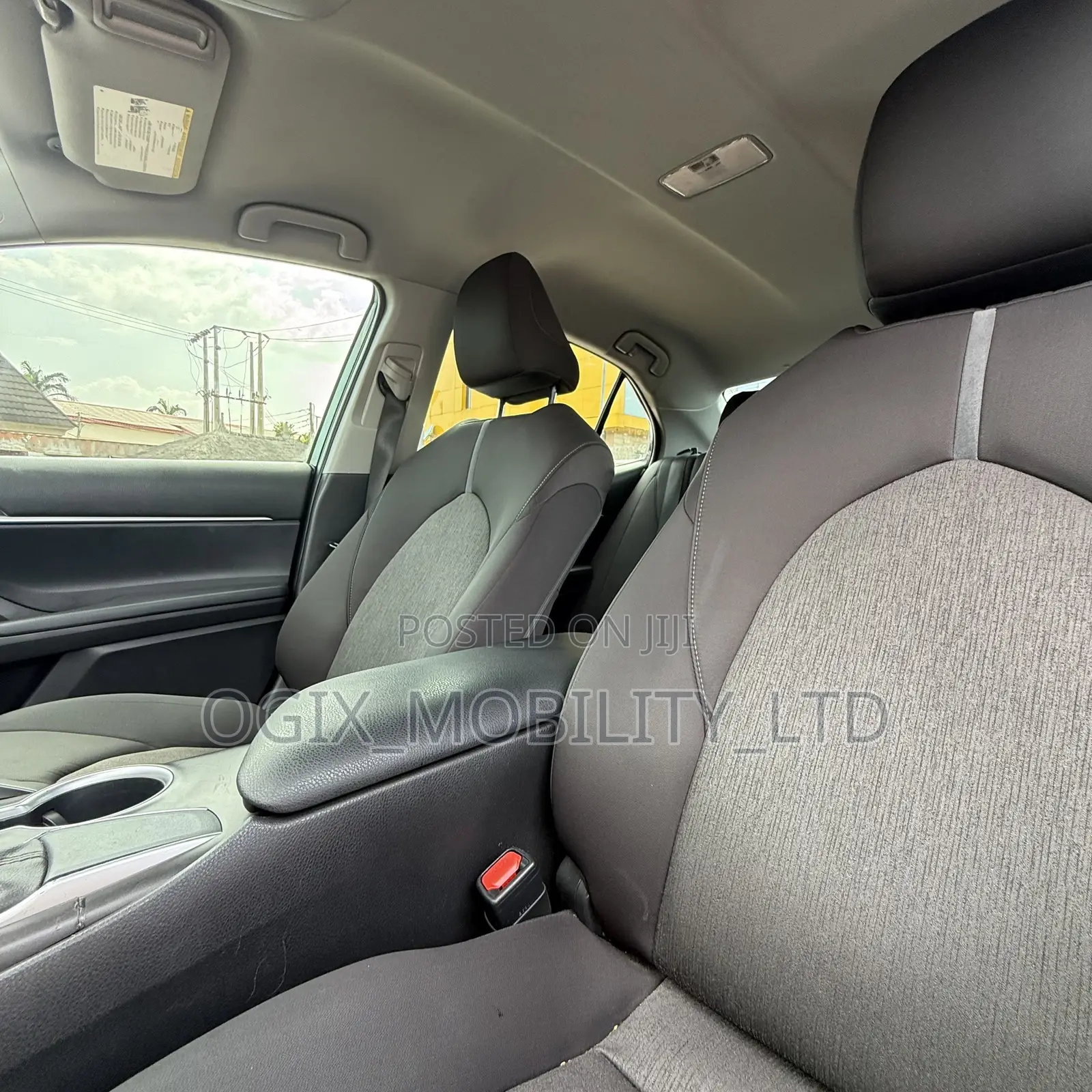 Toyota Camry LE 2021 Black
