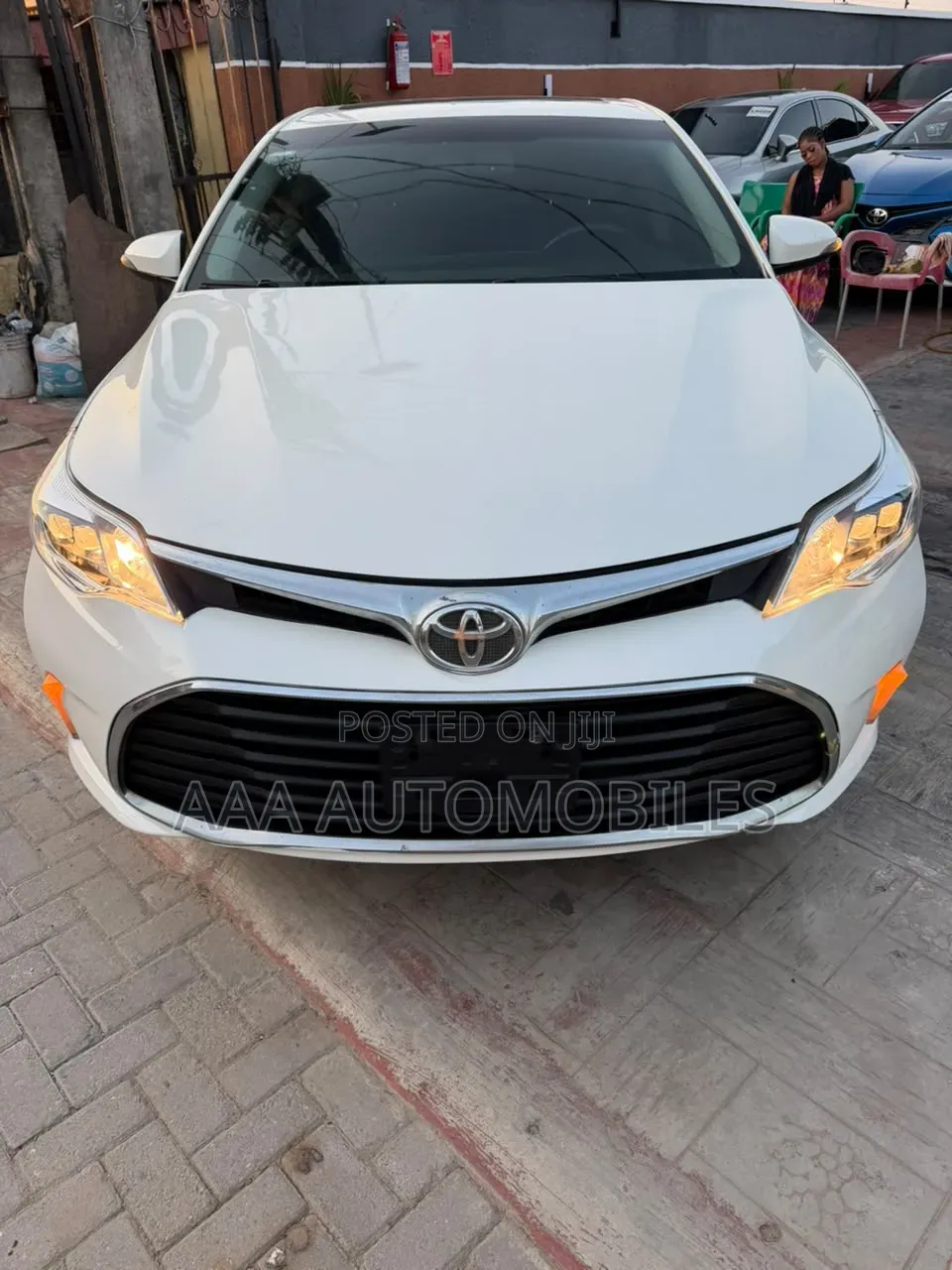 Toyota Avalon XLE Premium 4dr Sedan (3.5L 6cyl 6A) 2014 White