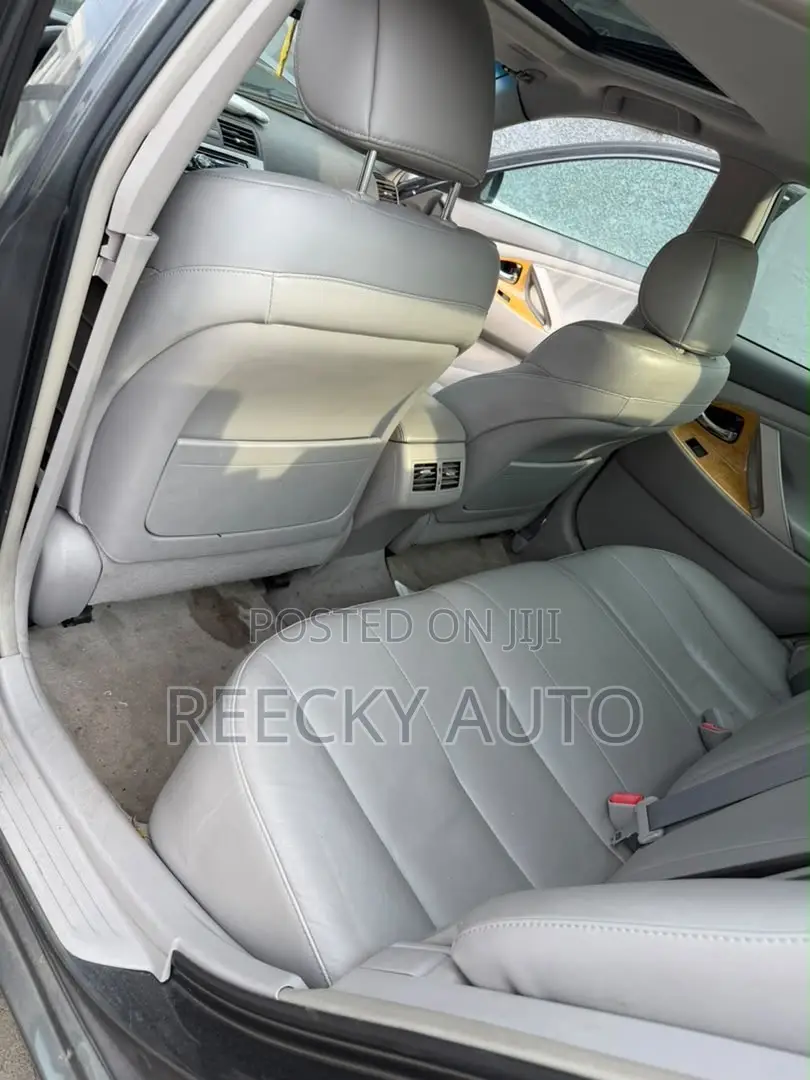 Toyota Camry XLE V6 4dr Sedan (3.5L 6cyl 6AM) 2008 Gray